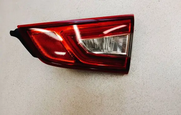Nissan Qashqai Tailgate rear/tail lights 265504EA5B F0G26550 265504EA51