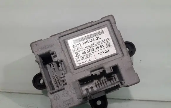 Ford Galaxy Door control unit/module 0507871901