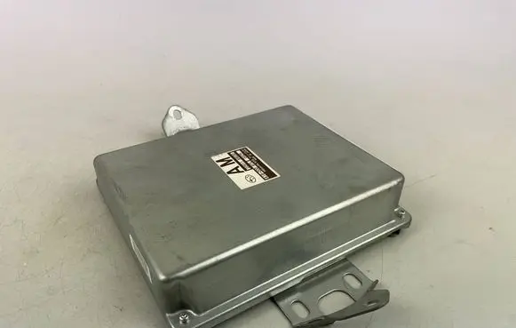 Subaru Forester SG Engine control unit/module 22611AM030