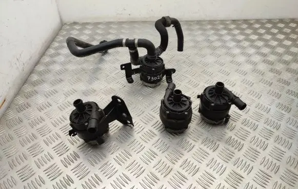Volkswagen Golf VIII Electric auxiliary coolant/water pump 0392024003 04L965567