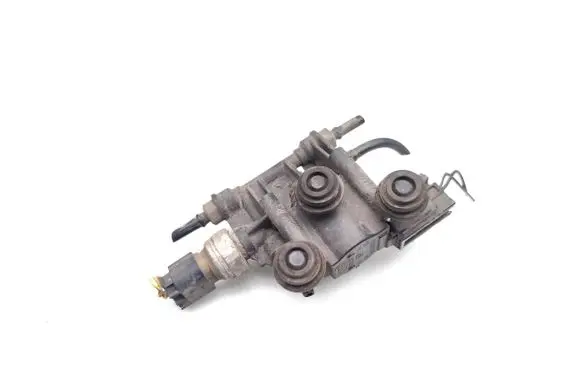 Land Rover Discovery 3 - LR3 Air suspension valve block 