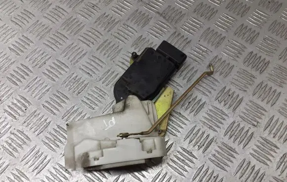 Opel Agila A Rear door lock