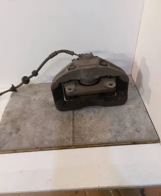 BMW 5 F10 F11 Front brake caliper