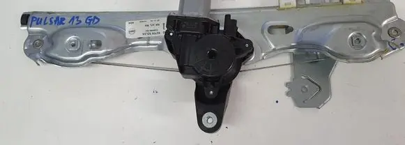 Nissan Pulsar Rear door window regulator motor