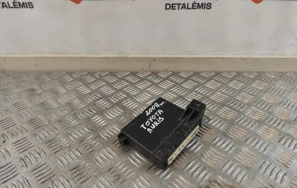 Toyota Auris 150 Other control units/modules 8865002430 MB1776003703