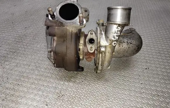 Toyota Avensis T250 Turbo 172010R010 E1151V4
