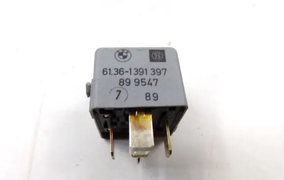 BMW 5 E34 Other relay 61361391397