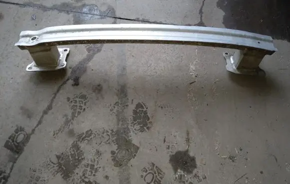 Audi A5 Rear bumper cross member 8W0807309