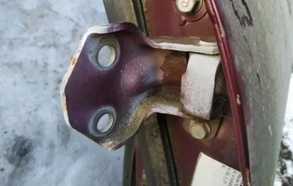 Mazda Xedos 6 Front door upper hinge