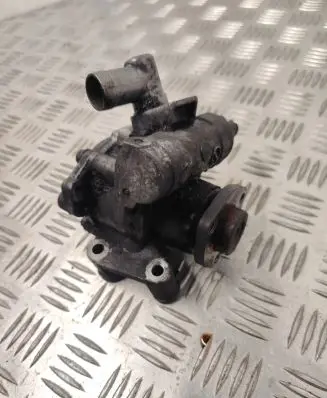 Mercedes-Benz ML W163 Power steering pump 0024669001