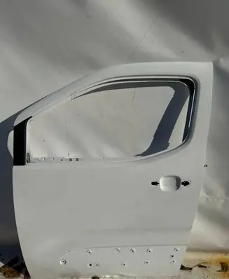 Peugeot Partner III Front door