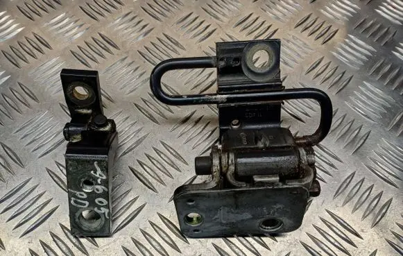 Audi A6 S6 C6 4F Front door hinges set 8E0831412B