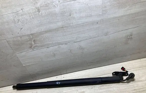 Audi Q3 F3 Tailgate strut 83F827851A