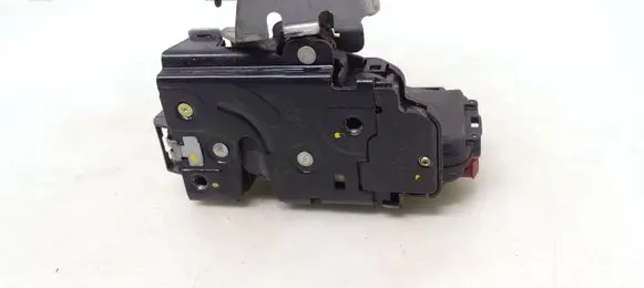 Audi A4 S4 B6 8E 8H Rear door lock 4B0839015D