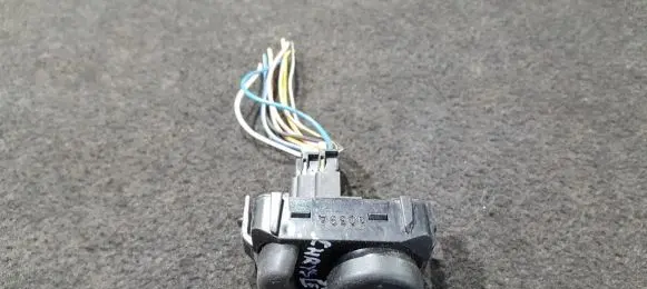 Wing mirror switch