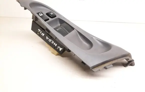 Nissan Almera N16 Front door window switch trim 80961BM500