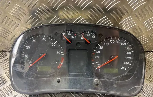 Volkswagen Golf IV Speedometer (instrument cluster)