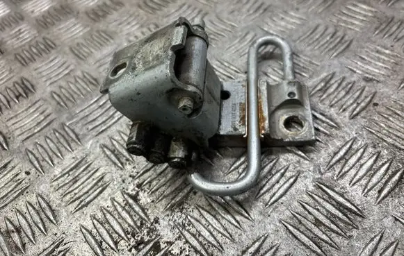 Audi A6 S6 C5 4B Front door lower hinge 4B0831412B