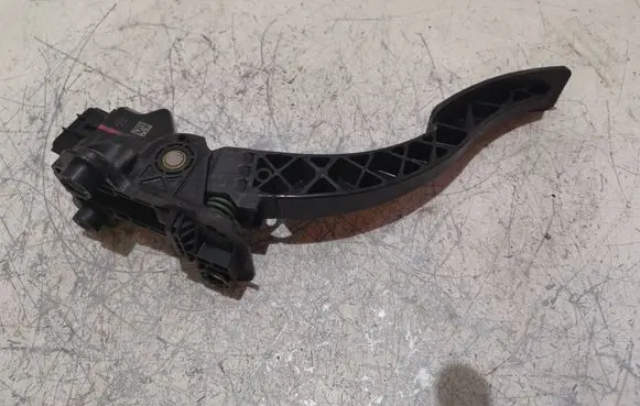 Dodge Journey Accelerator throttle pedal 04891585AB 50001709871