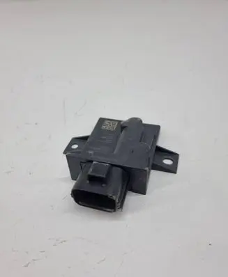 Jaguar F-Pace Fuel injection pump control unit/module Fk729d370af
