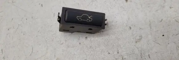 BMW X5 E53 Tailgate opening switch 61318365579 03052500