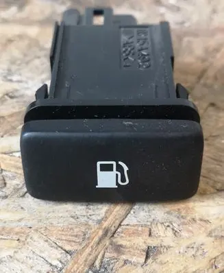 Lexus RX 300 Fuel tank opening switch 6100A45
