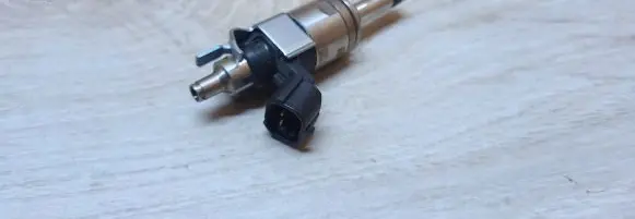 Ford Explorer VI Fuel injector L1ME9G929AA