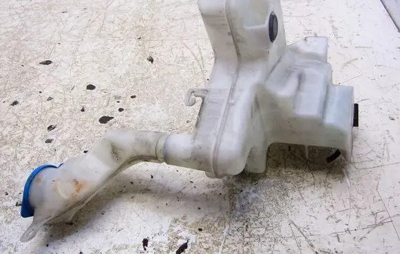 Honda Jazz Windshield washer fluid reservoir/tank 1111