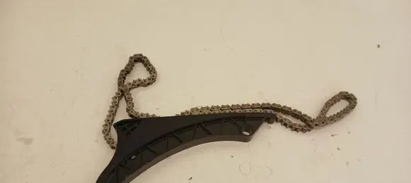 BMW 5 G30 G31 G38 Slide rail for timing chain 7605196 7594908