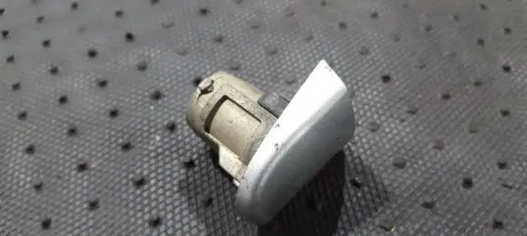 Volkswagen PASSAT B5 Loading door cover/cap 3b4839167