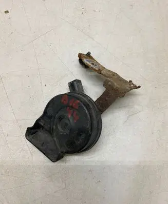 Volkswagen PASSAT B7 Horn signal A046522