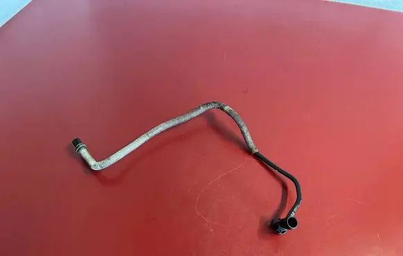 BMW X1 F48 F49 Breather/breather pipe/hose 7536521 11157536521