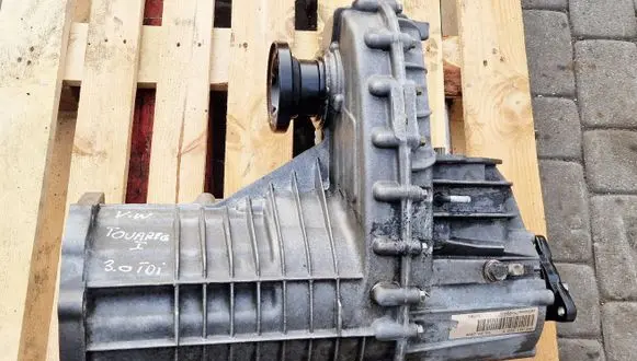 Volkswagen Touareg I Gearbox transfer box case 0AD341012K