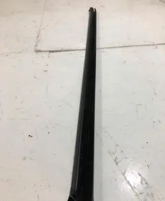 Volkswagen Jetta V Rubber seal front door window/glass 22222222222v|000000000003234