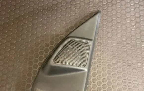 Volvo XC90 Front door high frequency speaker 8666663