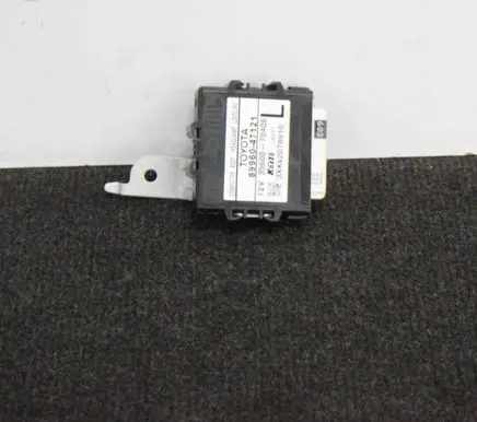 Toyota Prius+ (ZVW40) Headlight ballast module Xenon 3560070406 8996047121