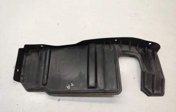 KIA Sportage Engine splash shield/under tray 291302E501