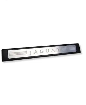 Jaguar XF X250 Front sill trim cover 8X2313201AF