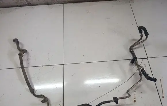 Nissan Primera Air conditioning (A/C) pipe/hose 