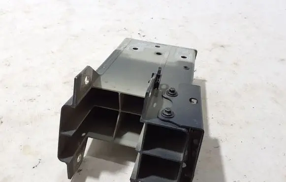 Volvo XC90 Front bumper shock/impact absorber 