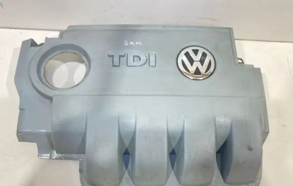 Volkswagen Touran I Engine cover (trim) 03G103967C 03G103967