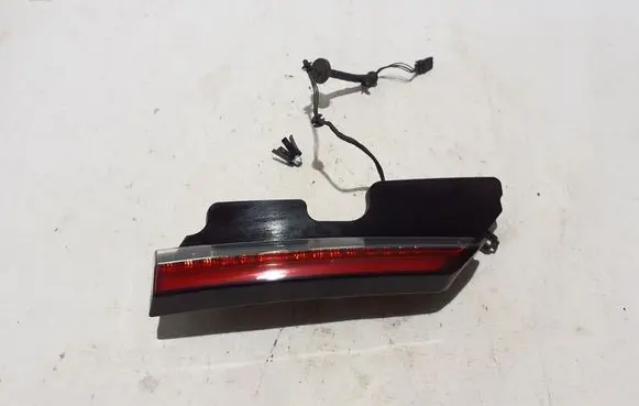 Volvo C40 Tailgate rear/tail lights 32404487