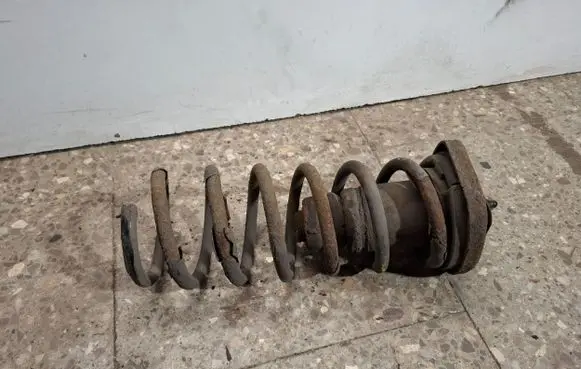 Volvo XC60 Rear coil spring