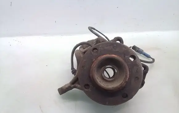 Peugeot 1007 Front wheel hub