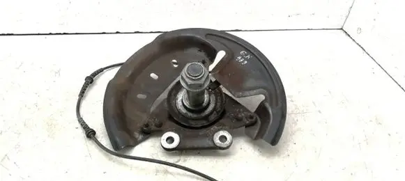 Rear wheel hub spindle/knuckle