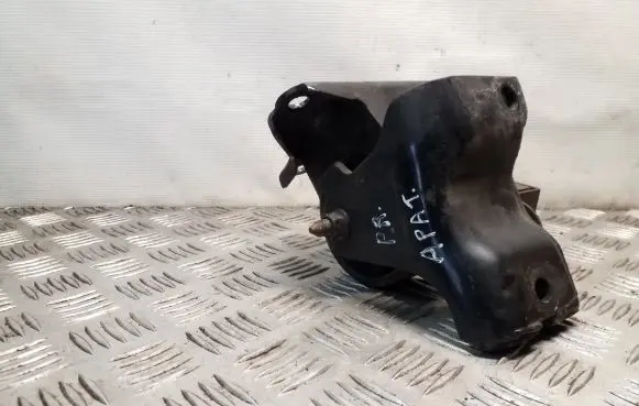 Hyundai Tucson JM Engine mount bracket