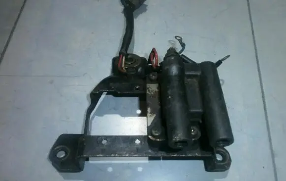 Mazda Xedos 6 High voltage ignition coil f653