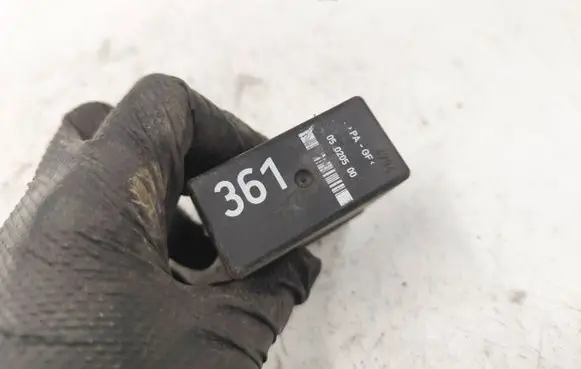 Audi A4 S4 B5 8D Other relay 4A0907440 05020500