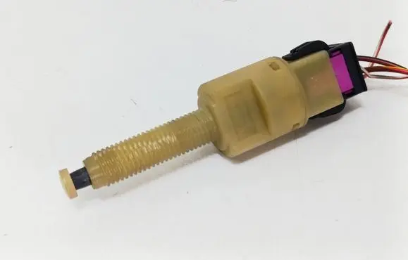 Audi A4 S4 B5 8D Brake pedal sensor switch 4A0945515A