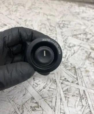 Jaguar XF X250 Wing mirror switch 03930345